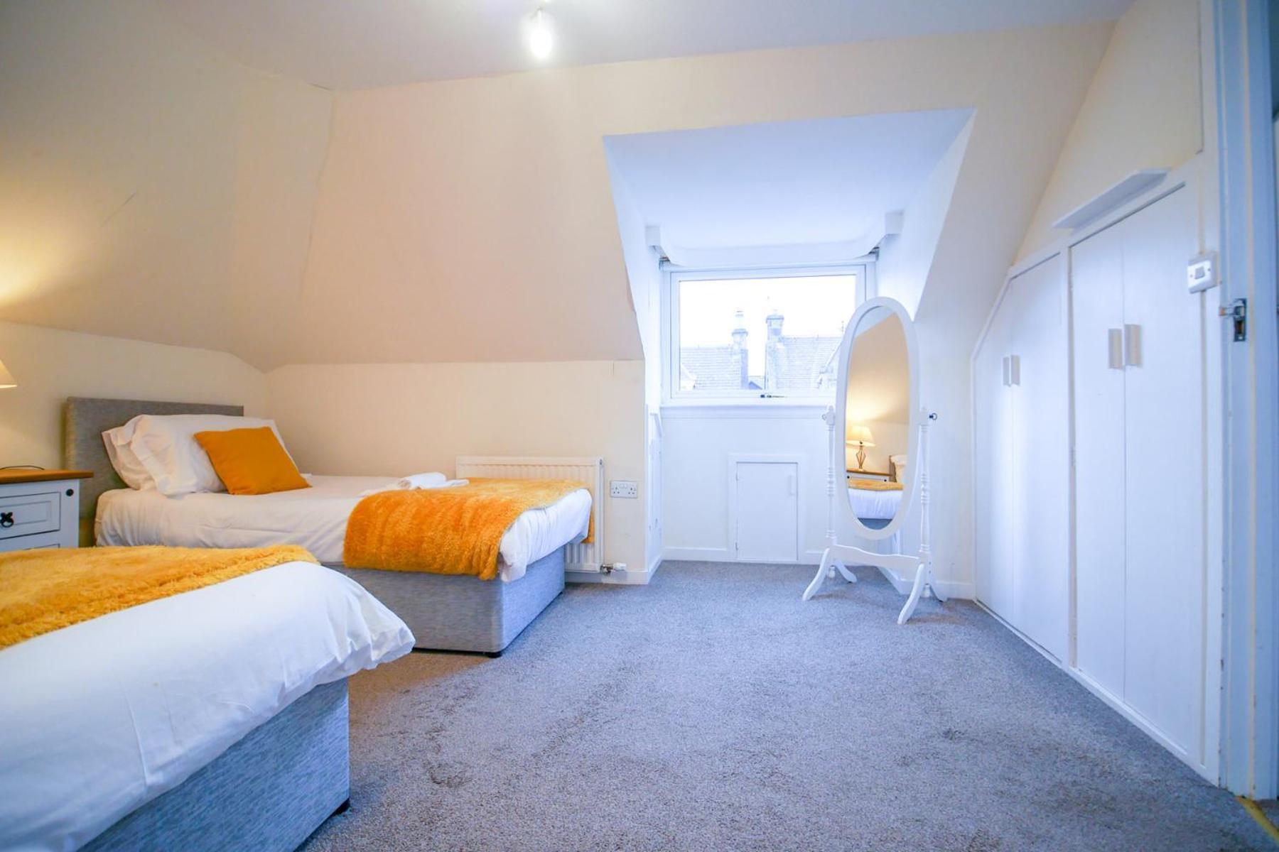 Lochlash 3 Bedroom House Inverness Luaran gambar